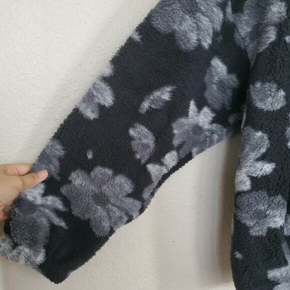 Obey Shaylin Hoodie Women’s Size Small Oversized Textured Pullover NWT - Picture 3 of 11